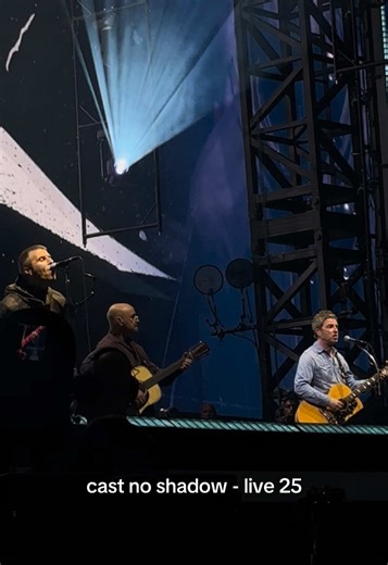 Cast No Shadow Live Performance by Oasis in Cardiff