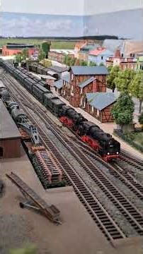 Spur n Br 62 zwei mal von Fleischmann mit Sound und Eilzugwagen!