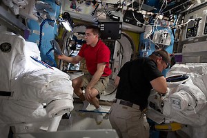 Watch live: Second spacewalk in a row to upgrade station - WTOP News