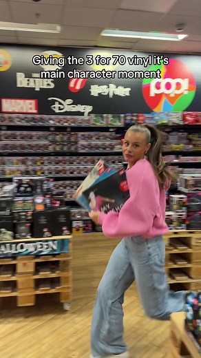 Because no one runs harder than someone chasing a vinyl deal 🎶🩶 #vinyl #recordstore #goldendiscs