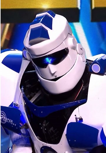 Robot Impersonates Simon Cowell on Britain's Got Talent