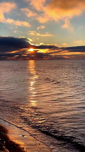 Breathtaking Beach Sunset with Ocean Waves