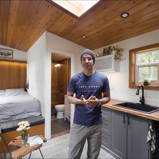 Single Level Tiny House: Unique & Functional Design Manufacturer/Model: Left Coast Tiny Homes The Maxwell | Tiny Home Tours