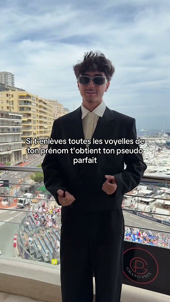 Si t'enlèves toutes les voyelles de ton prénom t'obtient ton pseudo parfait