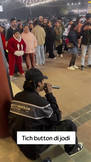 Y. Ranjha on Instagram: "Tich buttn di jodi 🫶👩‍❤️‍💋‍👨"