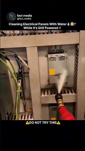 This Can Kill You⚠️Cleaning Live Electrical Panel with Water💦