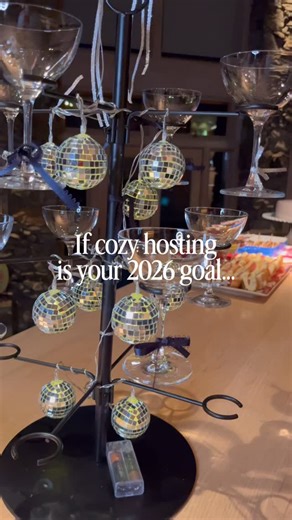 Trial reel energy ✨ Sharing this quietly… just to see who it finds. 2026 at Sweetpea is about cozy, intentional hosting that fits real life. Simple recipes. Gentle structure. Gatherings that don’t require perfection—just presence. This year, I’m slowing down enough to speed up what actually matters: 🤍 setting the table on ordinary nights 🤍 cooking food that feels doable and special 🤍 creating community without burning myself out No hustle-hosting. No perfect homes. Just warm food, lit candles