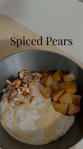 Pears are naturally rich in pectin, a soluble fibre that acts as a prebiotic. Pectin is fermented by beneficial gut bacteria, contributing to the production of short-chain fatty acids such as butyrate. These compounds support the integrity of the gut lining and play a role in immune and metabolic health. When you stew pears, you don’t increase the amount of fibre. But you do change the structure. Heat softens plant cell walls and loosens the fibre matrix. This makes the fruit physically easier t