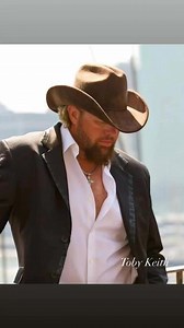 Enjoy the photos of Toby Keith's phoyos, and other notable artists. Konnie and Boppity wish you a happy weekend. Stay safe, all! 💛🫶🌻🐇🐎🇺🇸 | Adventures of Boppity Bunny