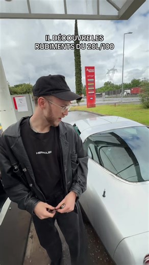 C’est le prix à payer pour un daily stylé #automobile #boiserie #akram #gmk #rasso