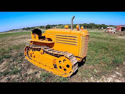 1945 Oliver Cletrac AG6 Agricultural crawler tractor walk around. Ep. #12