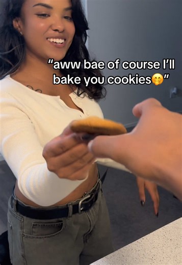 Hilarious Girlfriend Prank with Airtag Cookies