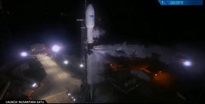 SpaceX 成功发射登月器，于美国东部时间晚上8:45发射猎鹰9 5火箭#SpaceIL月球着陆器