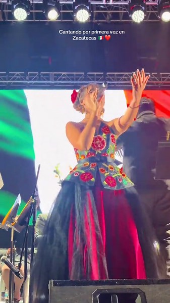 Cantando por primera vez en Zacatecas