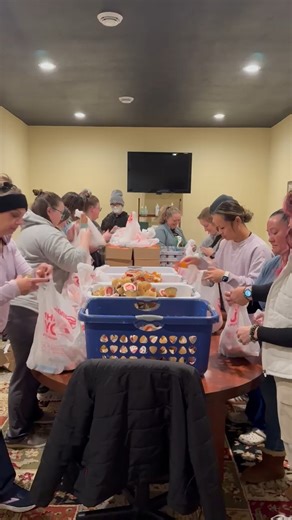🎥 Behind the Scenes: Packing for the United Way Backpack Program! 🩵🧡 We had a wonderful time yesterday putting together food baskets for students in need through the United Way Heartland Region Backpack Program. Our team made it fun with a friendly contest, and thanks to everyone’s hard work, we packed 22 baskets to help local elementary students enjoy healthy meals. Watch our team in action! Teamwork, care, and a little friendly competition all in one! We’re proud to support this program and