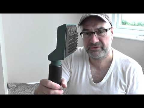 DIY: Fitting a carpet / Using a carpet knee kicker