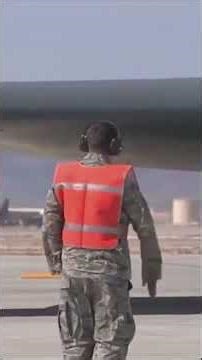 Topgun testpilot describes secret first flight of the B2 at Area 51