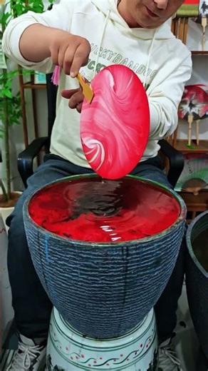 Traditional Craft: Handmade Lacquer Fan - A Treasure Unveiled