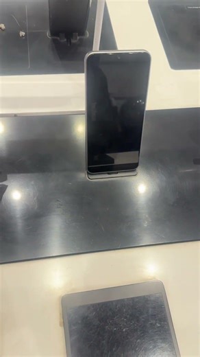 Used demo samsung #xyzofficial #smartphone #smartphone #automobile #cellphone #mobilephone #tech