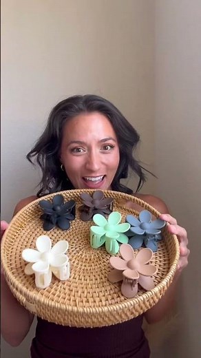 How to Style Flower Hair Clips | Favorite Amazon Bundle Pack