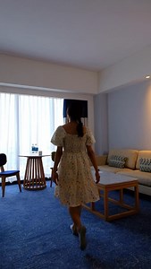 Strolling around Four Points Surabaya, Tunjungan Plaza— where every step leads to a new discovery. Just a walk away, you can enjoy shopping at one of the biggest malls in the city, Tunjungan Plaza. As the sun sets, the vibrant city lights of Jalan Tunjungan illuminate your path, setting the perfect scene for an unforgettable evening. And no visit is complete without savoring the legendary taste of Surabaya’s iconic dish — Rawon Setan. A simple walk, a rich experience. 漫步在泗水福朋喜来登酒店（Four Points Su