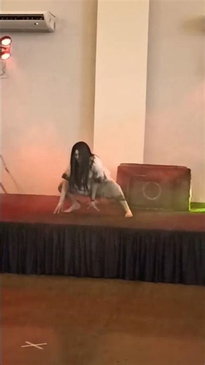 Cosplay Samara Morgan The Rings in Londrina Horror Story 2025 #canaltriplog