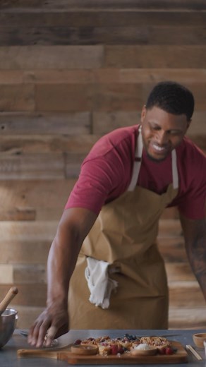 14K views | Cooking with Rudy Gay New series? It’s not everyday you get to dish up “pancake sushi” with an experienced pancake maker, stand-up comedian, Kodiak investor, and NBA player. Huge shoutout to @rudygay for all the laughs and of course, for making the best looking flapjacks we’ve ever seen. | Kodiak Cakes | Facebook