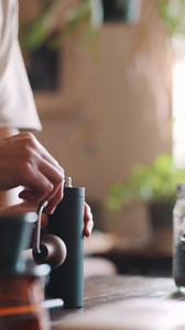 1Zpresso X-Ultra Manual Coffee Grinder-Midnight Black, Well-built Sturdy Metal Body, Assembly Stainless Steel Burr, Numerical External Setting, Magnet Catch Cup, Faster Grind Efficiency Portable Mil