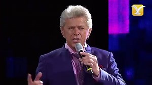 41K views · 606 reactions | «You're the inspiration» (Tú eres la inspiración) es una canción escrita por Peter Cetera y David Foster para el grupo de rock estadounidense Chicago y grabada para su álbum Chicago 17 (1984) con Cetera como el vocalista. Fue el tercer sencillo de ese álbum, alcanzó el #3 en el Billboard Hot 100 en enero de 1985 y escaló al primer puesto en la lista de éxitos adulto contémporaneo al mismo tiempo. | Videos Musicales Solo En Hd | Facebook