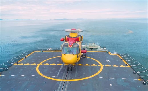 17K views · 470 reactions | HMCS MAX BERNAY's Cormorant helo landing trials. A first for the HDW class. | Royal Canadian Navy Today and Yesterday | Facebook