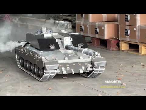 1:6 Scale CHALLENGER Tank STARTUP! 🔥 Exhaust Smoke & Factory Drive-Out