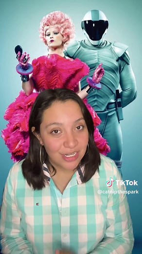 Effie Trinket en Amanecer en la Cosecha #effietrinket #losjuegosdelhambre #sunriseonthereaping #amanecerenlacosecha #suzannecollins #thehungergames #catnipthespark