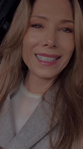 Hope you have a great weekend. Lots of love! ♥️ | Sarah Joy Brown