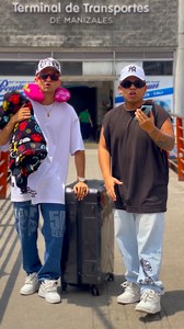 96K views · 367 reactions | Los niños de manizales - tiradera a leidy la vendedora de rosas #CASADELOSFAMOSOS | Los niños de manizales | Facebook