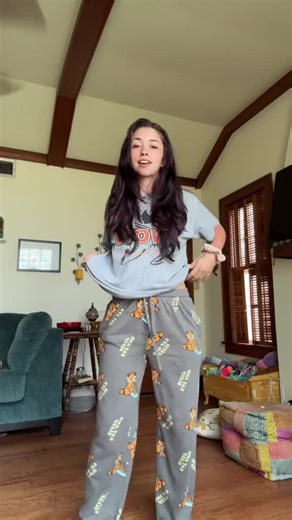 Zoe🐸 (@zoe.ebarb)’s videos with original sound - Zoe🐸