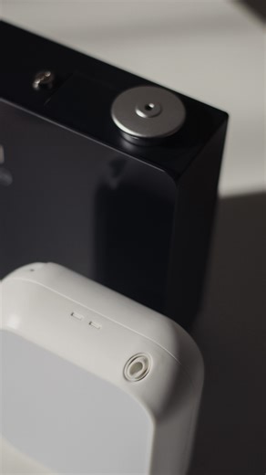 Scenting a showroom means choosing a fragrance that supports the space, not distracts from it. For this project @carlsbadhatco the scent needed to feel neutral, soft, and consistent. Warm woods & cashmere became the perfect fit. | Scent Blend