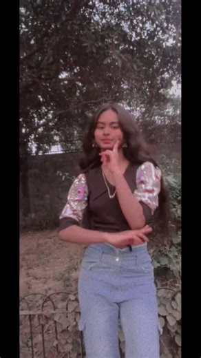 radha kaise na jale song dance video 📸 #mohima #dance ‪@mohimadance‬ #youtubeshorts #dancerlife