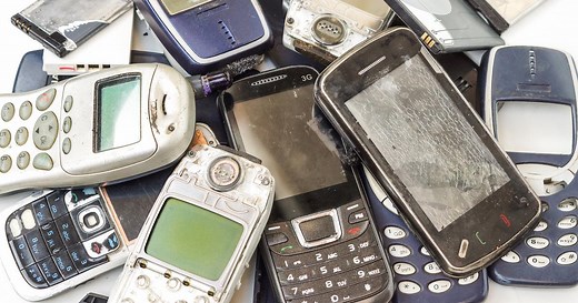 Flash-heating efficiently recycles precious metals from e-waste