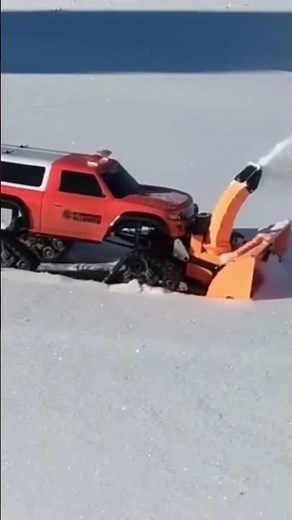 Amazing RC Snow Plow!