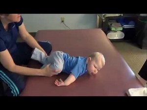 The Beginnings of Crawling - Help Your Baby Learn to Crawl