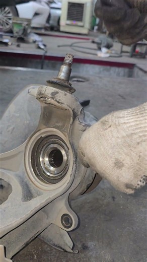 Honda Accord front wheel ball joint #auto #mechanic #shorts #ideae