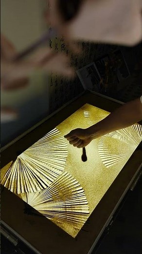 Stunning Sand Drawing Art — Mesmerizing Light-and-Sand Performance!