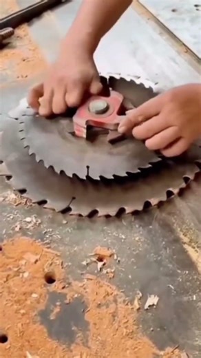 Step by Step Guide to Setting Up Industrial Saw Blades