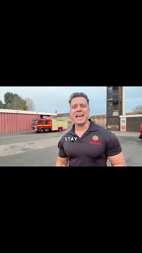 25K views · 527 reactions |  Bonfire Night’s meant for fun, not 999 calls. Keep your celebrations safe — plan ahead, protect your pets, and leave the big bangs to the professionals. From all of us on station, have a brilliant (and safe) Bonfire Night! ‍ #BonfireNight #FireSafety #FirefighterTips #StaySafe | Nuneaton Fire Station | Facebook