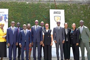 Infractions liées à la cybercriminalité : le ministre Kalil Konaté encourage l'Agence nationale de la Sécurité des Systèmes d'Information à intensifier la sensibilisation des populations - Abidjan.net Photos