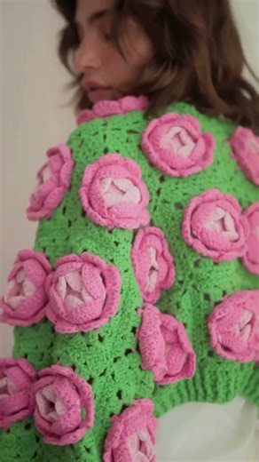 African Flower Sweater pattern is available in my shop - link in comments