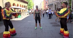 This Is Why Limbo With Blindfolds Is The Best Outdoor Game Ever - ScoopWhoop