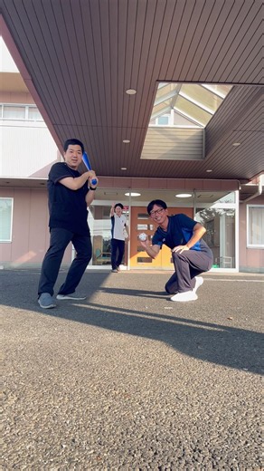 7/22 今日の管理栄養士&事務課長＆事務職員！\r\r#老健\r#ふなばし光陽\r#介護老人保健施設\r#笑顔#管理栄養士\r#事務課長\r#事務職員\r#フルスイング\r#お前が打たなきゃ俺が打つ#shorts