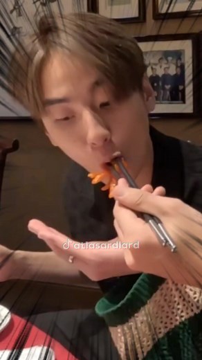 คนกินท้อมั้ย คนป้อนท้อมาก • ชื่อรายการ : ATLAS BUT NOT LEAST EP.25 | THAI HI MUSIC FESTIVAL • youtube : ATLAS #tadatlas #erwinatlas #niceatlas #atlas_th #ATLASth