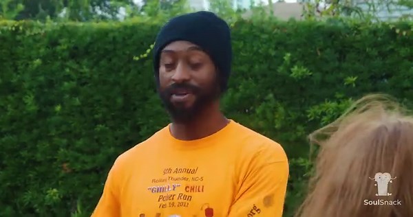 Michael the mechanic is walking through the Mango Park mall parking lot when he notices a car with a flat tire. When the driver gets out of the vehicle, Michael approaches and offers to fix the flat. However, the woman who owns the car dismisses him and walks away. Michael then decides to do a good deed and fixes her flat tire for free while she is shopping in the mall. But when the woman returns to her car and sees what Michael has done, instead of being appreciative she calls the police and re